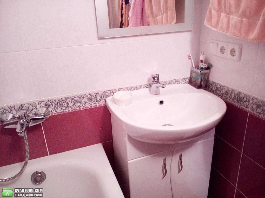 Rent out 1-room apartment. Киев,  Рижская — photo 5