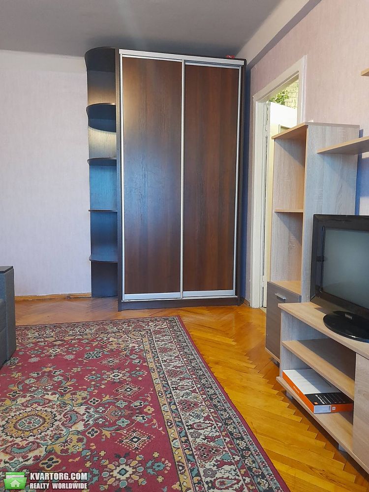 Rent out 1-room apartment. Киев, Харьковское шоссе — photo 3