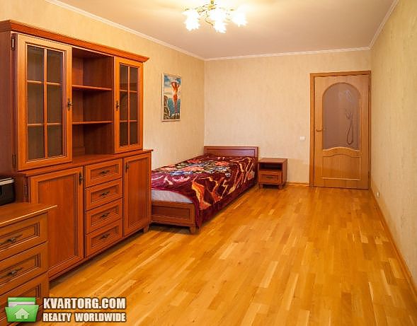 Rent out 3-room apartment. Киев,  Здолбуновская — photo 2