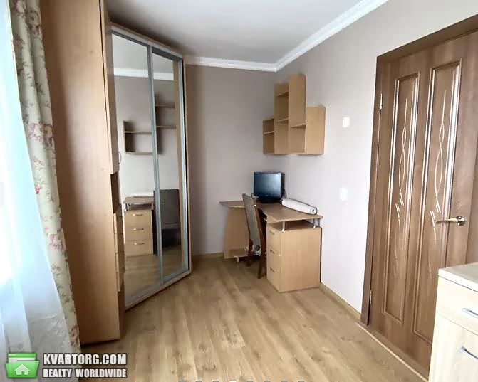Rent out 2-room apartment. Киев, Данила Щербаковского — photo 2