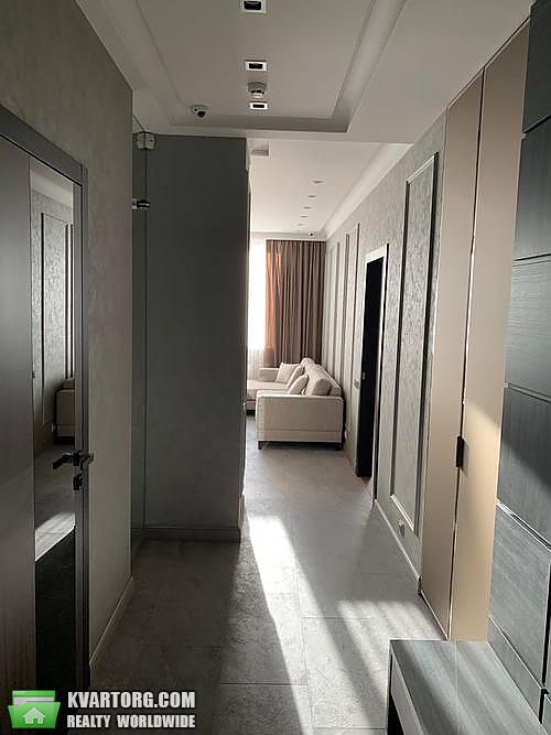 Rent out 2-room apartment. Киев,  Саксаганского — photo 1
