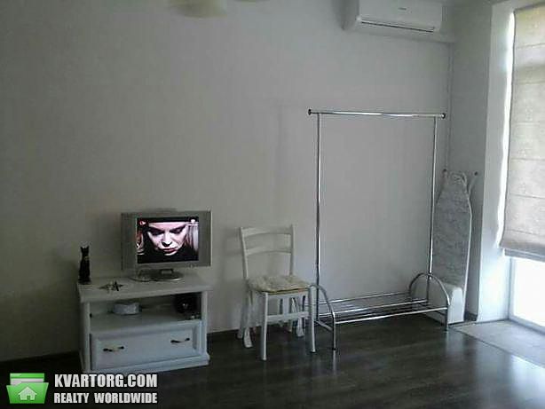 Rent out 1-room apartment. Киев, пр. Соборности — photo 4
