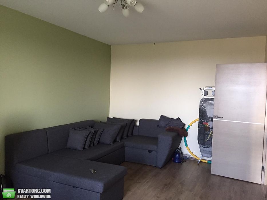 Rent out 2-room apartment. Киев,  Комбинатная — photo 5