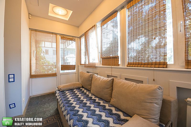 Rent out 2-room apartment. Киев,  Малая Житомирская — photo 5