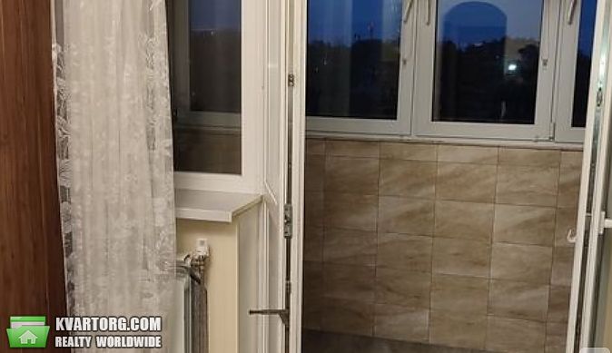 Rent out 2-room apartment. Киев, майкопская — photo 1