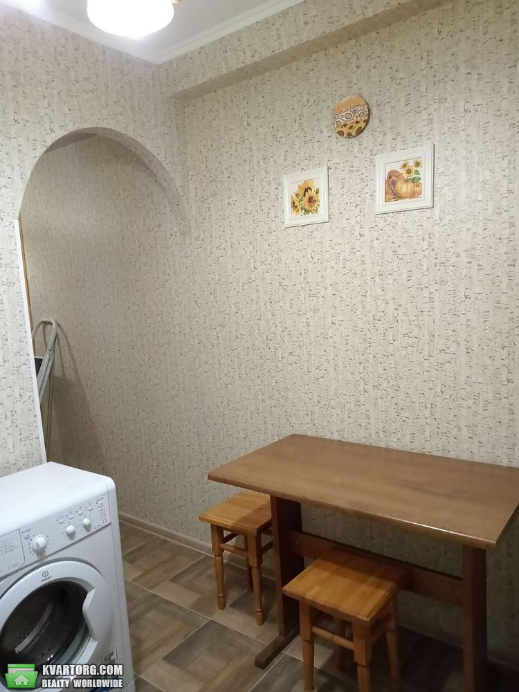 Rent out 1-room apartment. Киев,  Липковского — photo 4