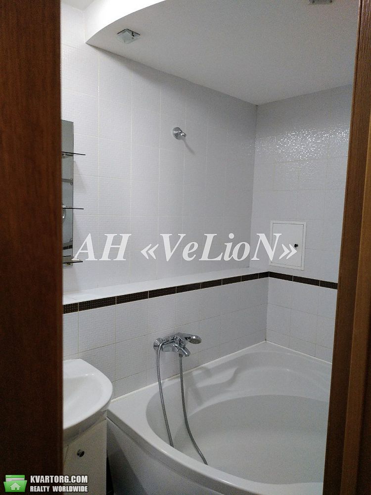 Rent out 3-room apartment. Киев,  Леси Украинки бул — photo 9