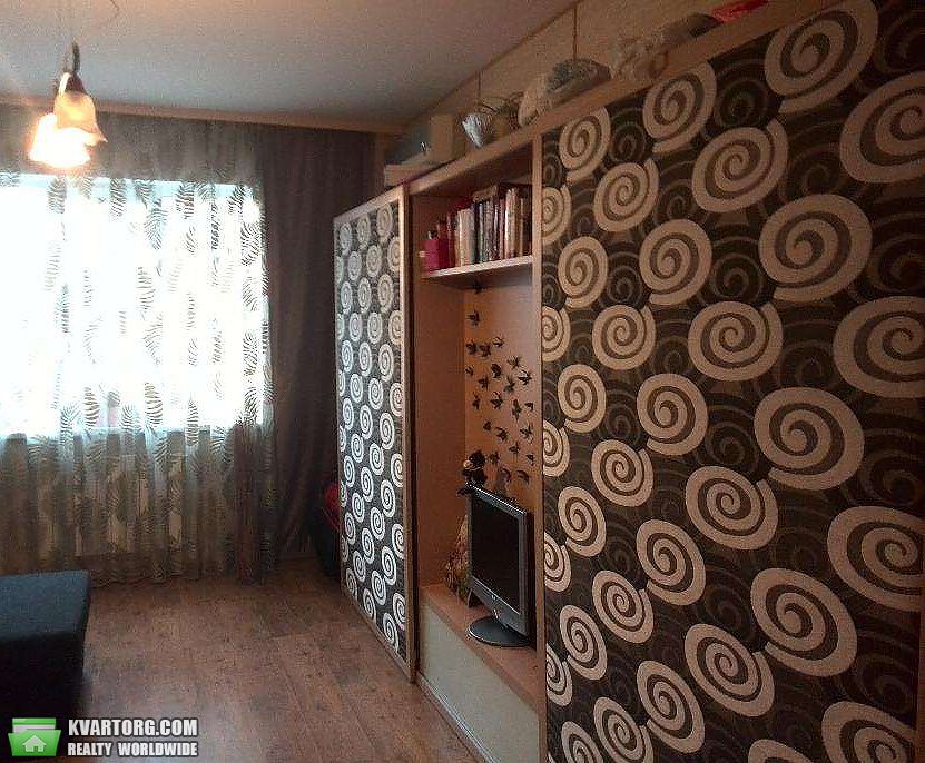 Sell 3-room apartment. Киев,  Героев Космоса — photo 1