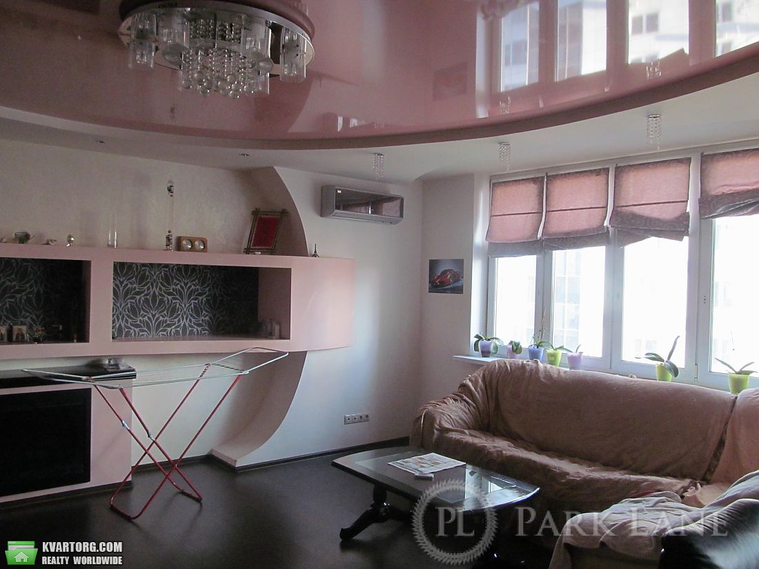 Sell 3-room apartment. Киев,  Срибнокильская — photo 1
