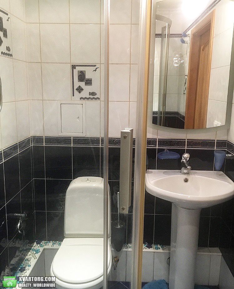 Rent out 3-room apartment. Киев, Урловская — photo 5