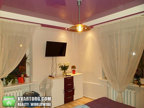 Sell 3-room apartment. Киев, Брест-Литовское шоссе — photo 1