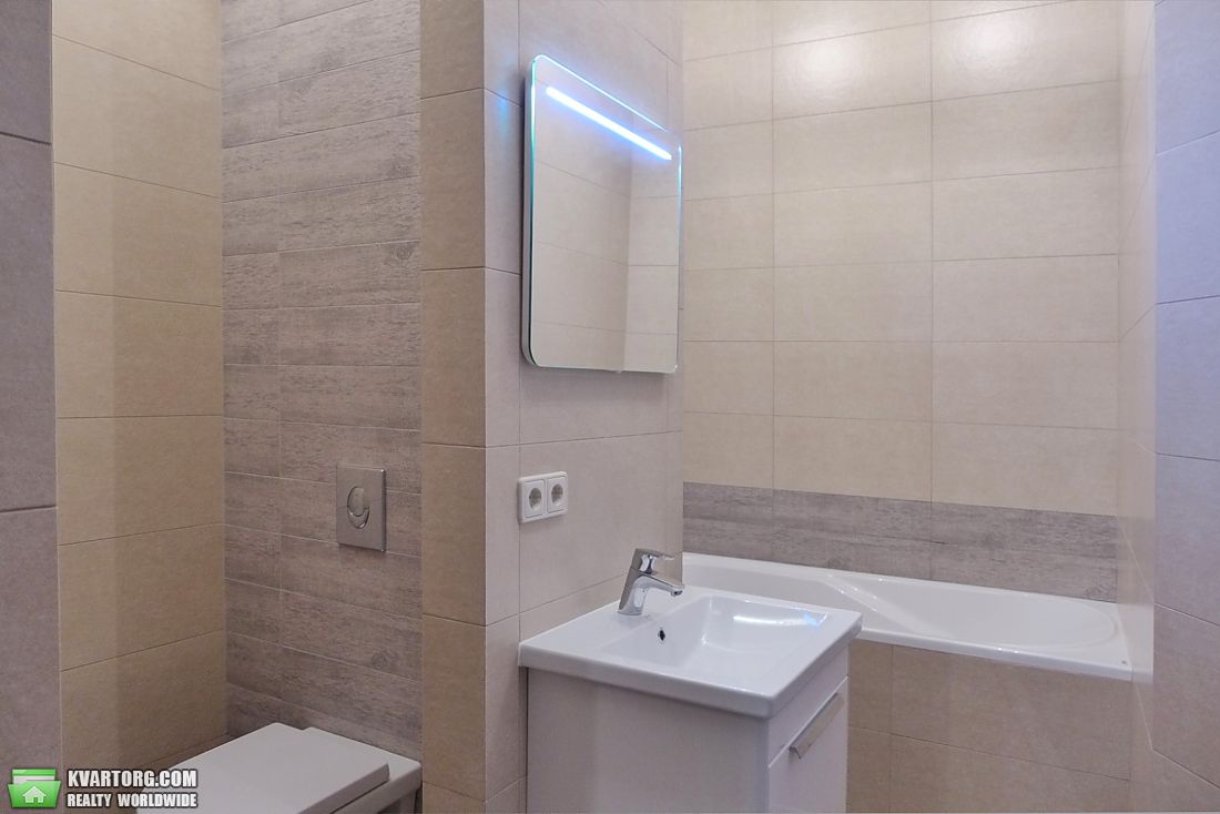 Rent out 2-room apartment. Киев,  Городецкого — photo 4
