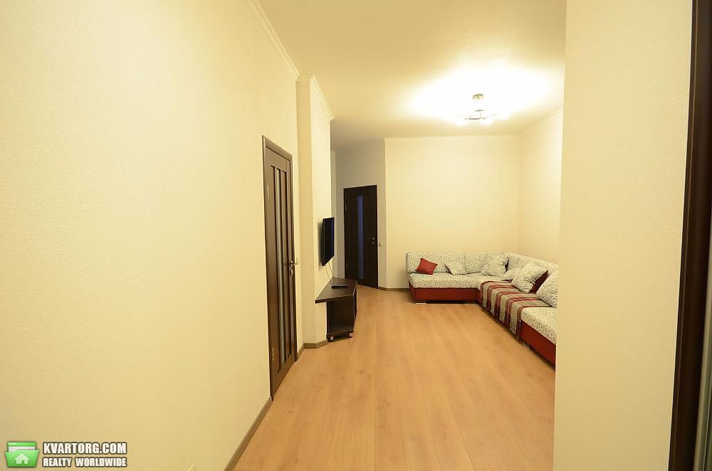 Rent out 2-room apartment. Киев,  Кудряшова — photo 4