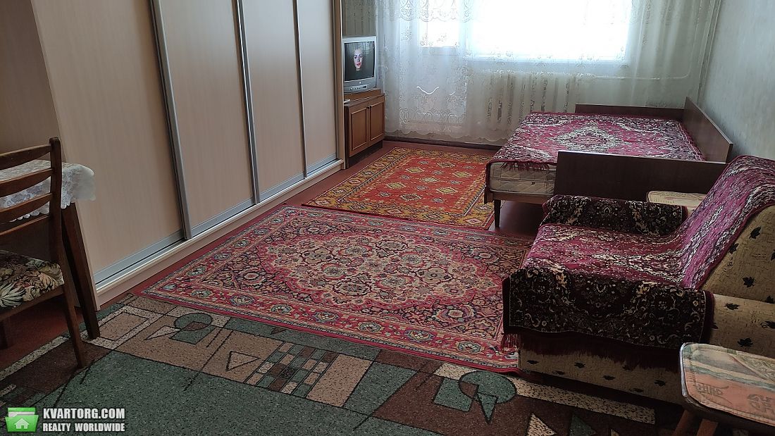 Rent out 1-room apartment. Киев,  Старокиевская — photo 1