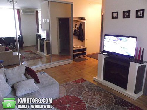 Sell 2-room apartment. Киев,  Гончара — photo 2