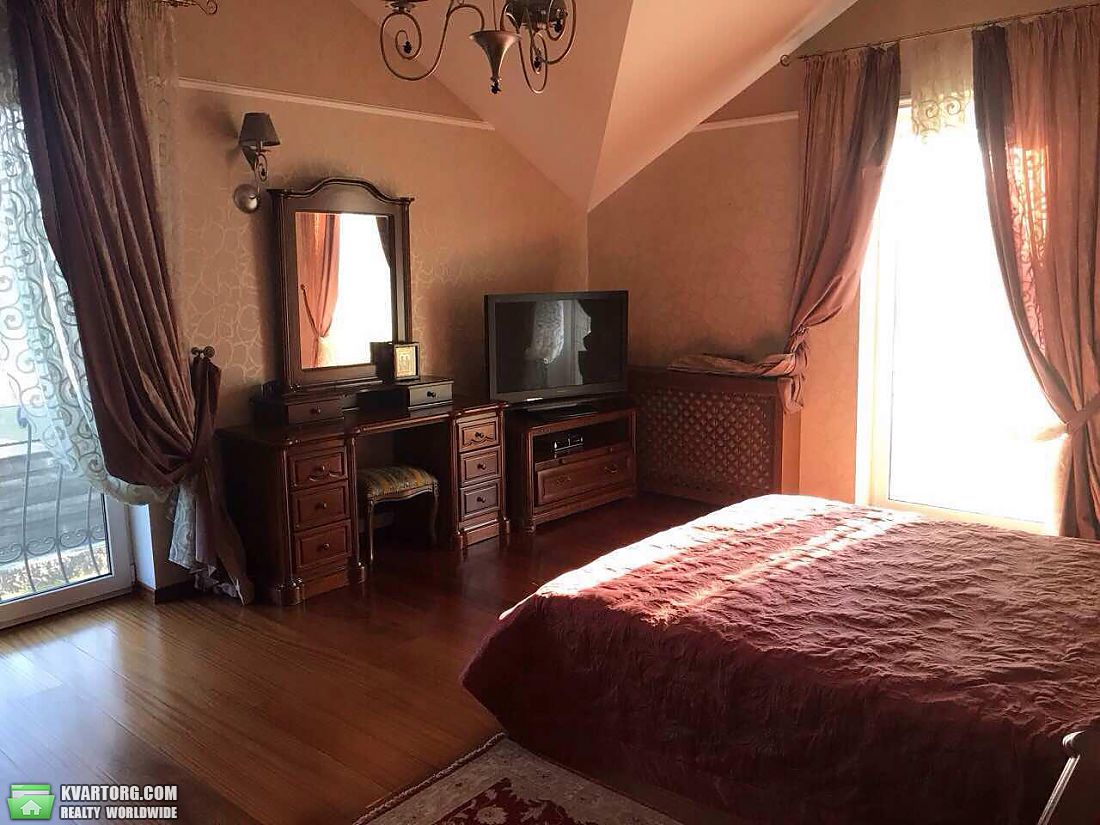 Rent out house. Киев,  Богатырская — photo 7