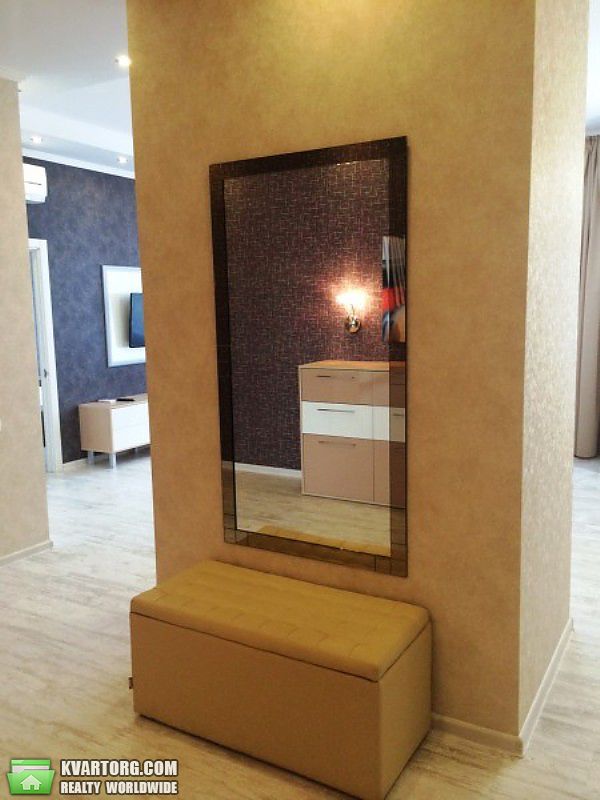 Rent out 2-room apartment. Киев,  Драгомирова — photo 9