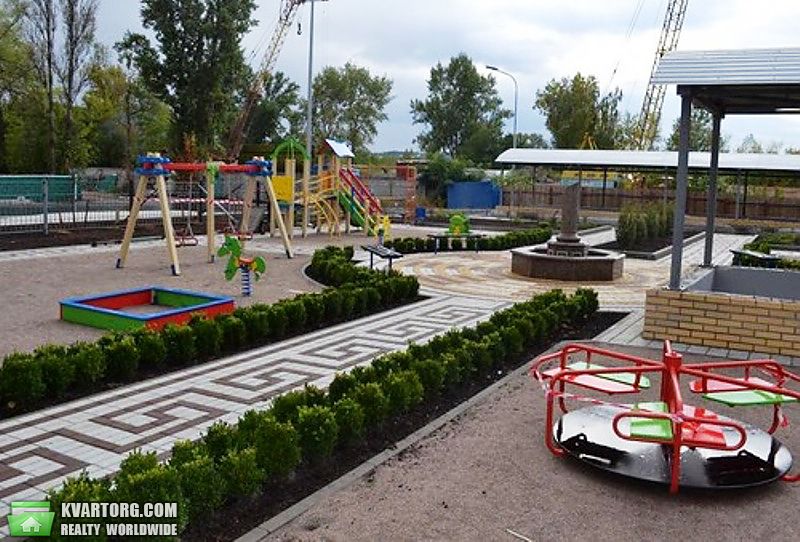 Sell 3-room apartment. Киев,  Панельная — photo 3