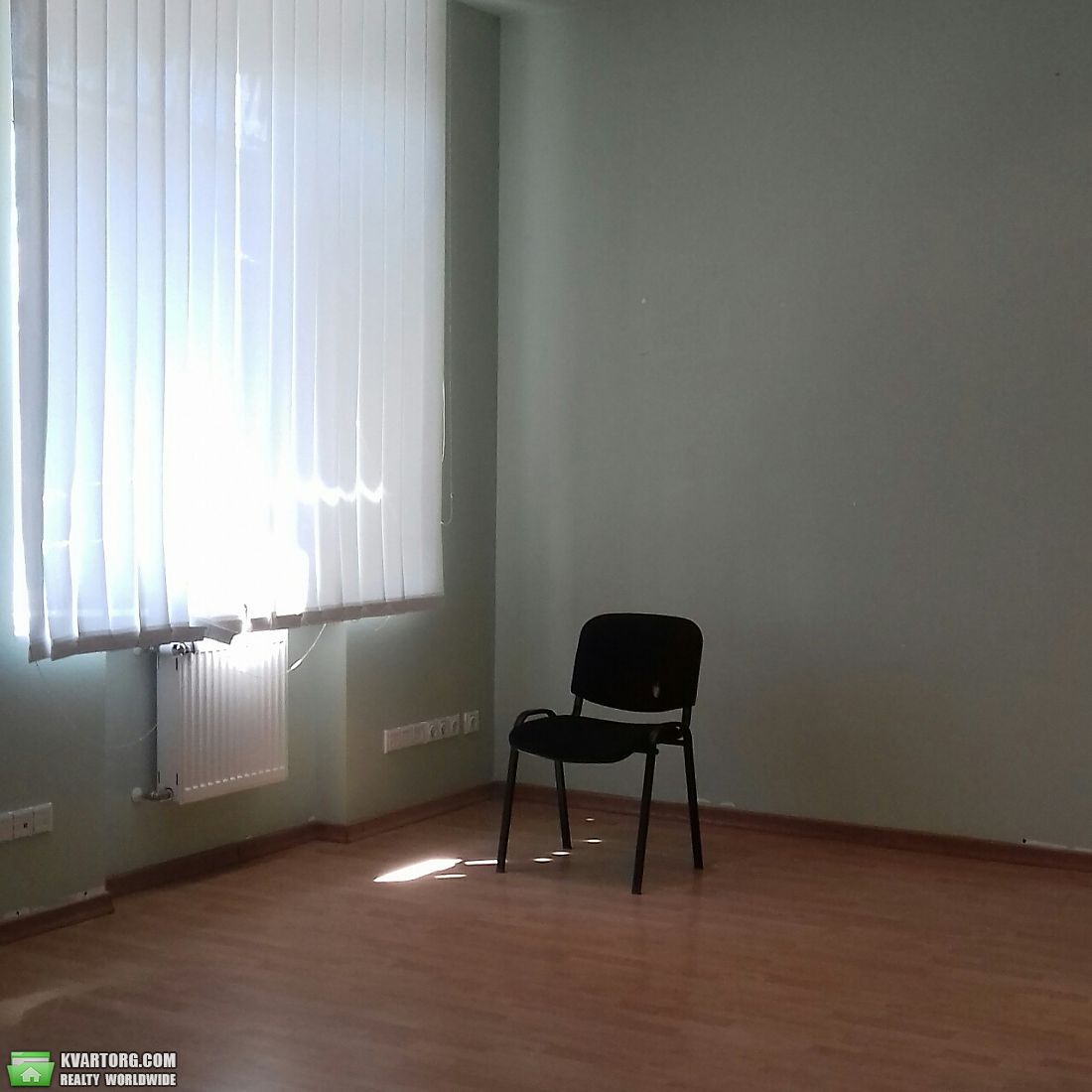 Rent out office. Киев,  Дегтяревская — photo 1