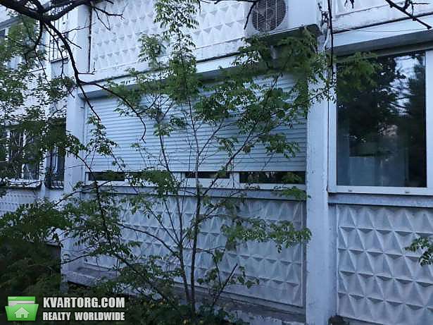 Sell 2-room apartment. Киев,  Героев Днепра — photo 1