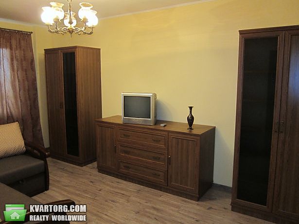 Rent out 2-room apartment. Киев,  Заболотного — photo 2