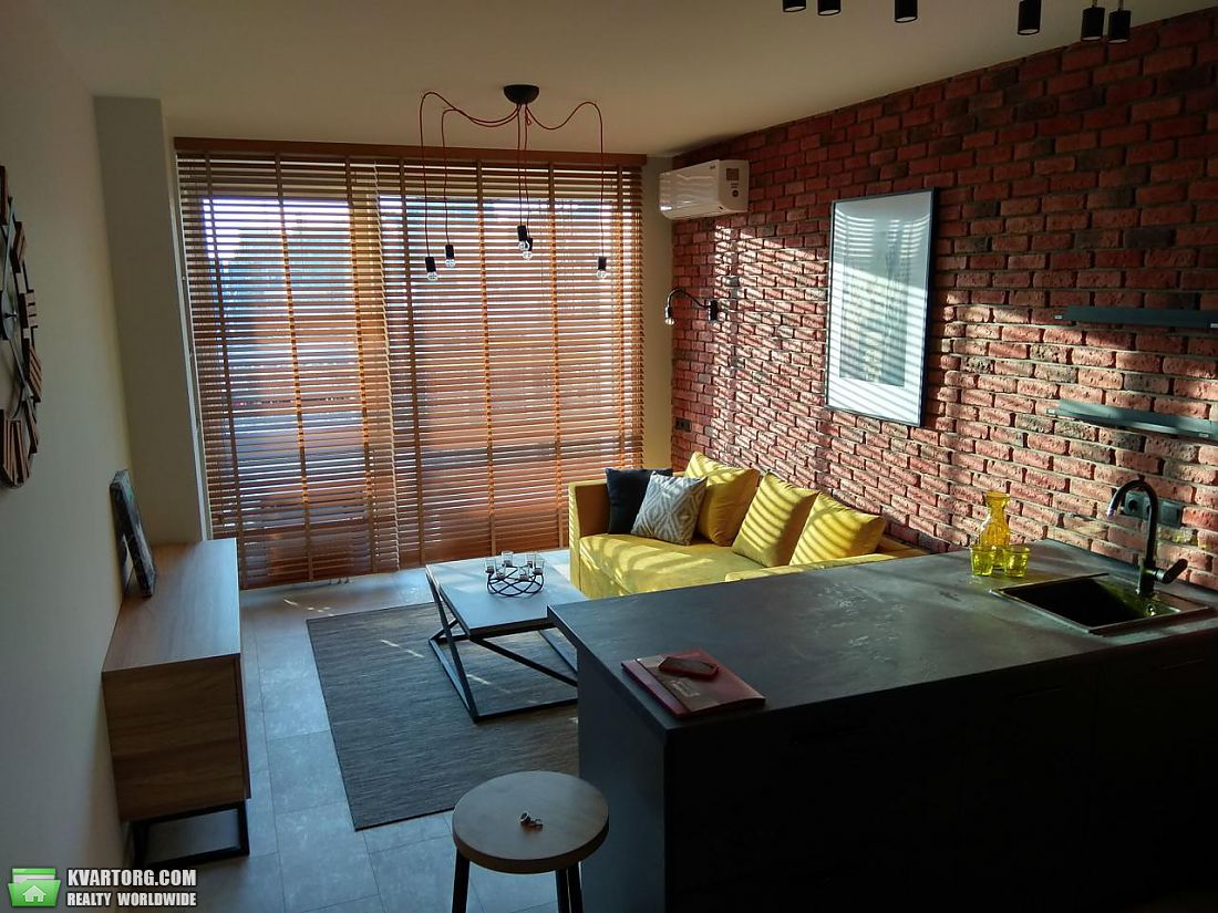 Rent out 2-room apartment. Киев,  Златоустовская — photo 2