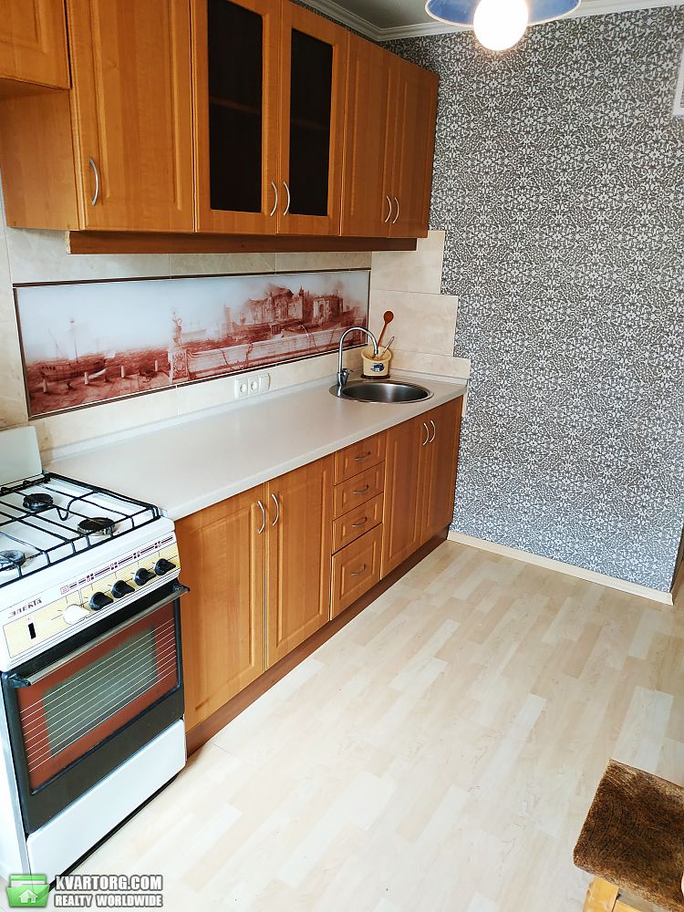 Rent out 1-room apartment. Киев, Маяковского проспект — photo 3