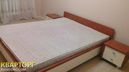 Rent out 2-room apartment. Киев, Вишняковская — photo 3