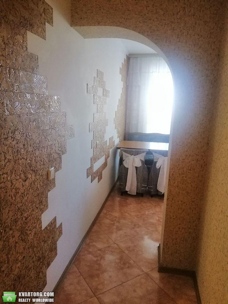 Rent out 2-room apartment. Киев,  Дарницкий бул — photo 2