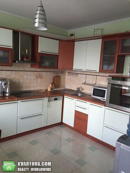 Rent out 3-room apartment. Киев,  Северная — photo 1