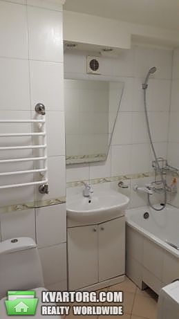 Rent out 2-room apartment. Киев,  Борщаговская — photo 10