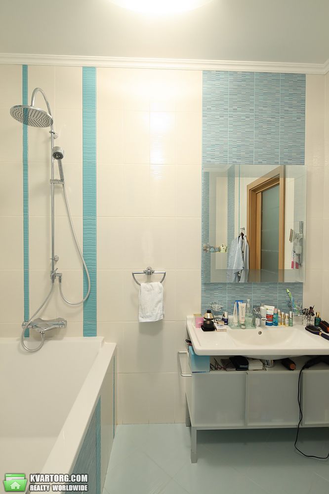 Rent out 4-room apartment. Киев,  Тургеневская — photo 5