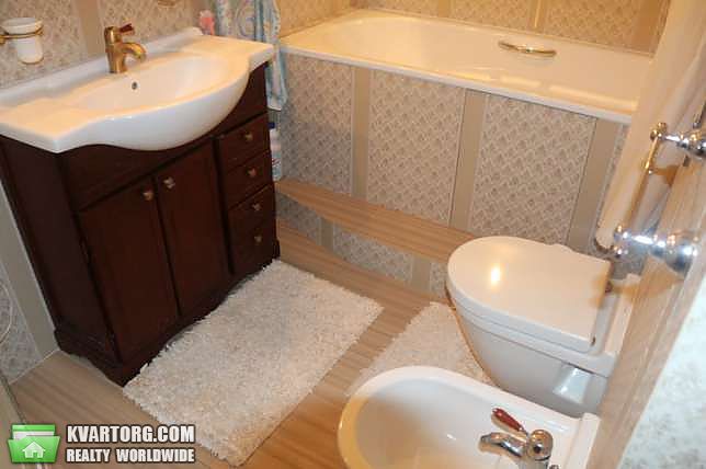 Sell 3-room apartment. Киев,  Ломоносова — photo 9