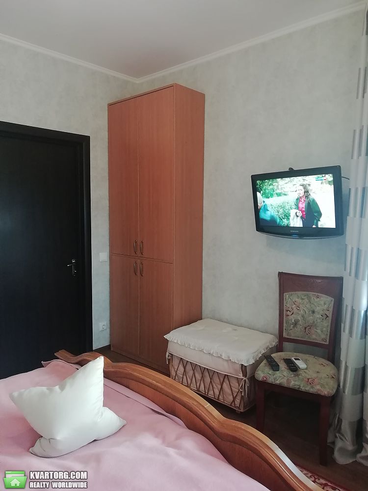 Rent out 1-room apartment. Киев,  Харьковское шоссе — photo 2