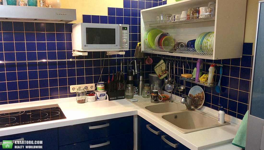 Sell 3-room apartment. Киев,  Лисковская — photo 1