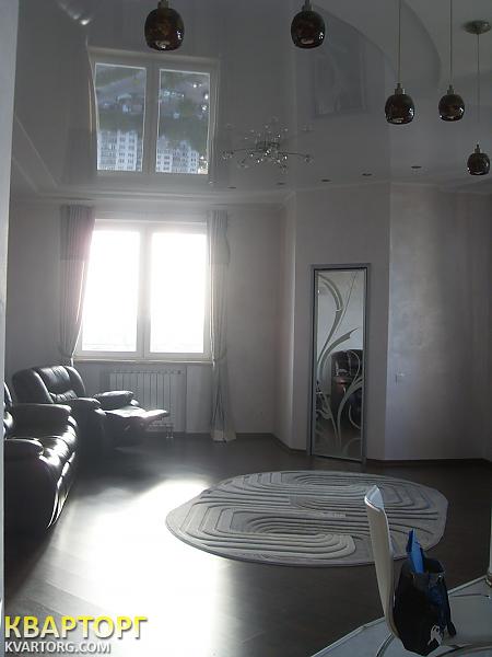 Rent out 2-room apartment. Киев,  Героев Сталинграда пр — photo 2