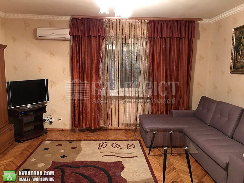 Rent out 2-room apartment. Киев,  Леси Украинки бул — photo 3