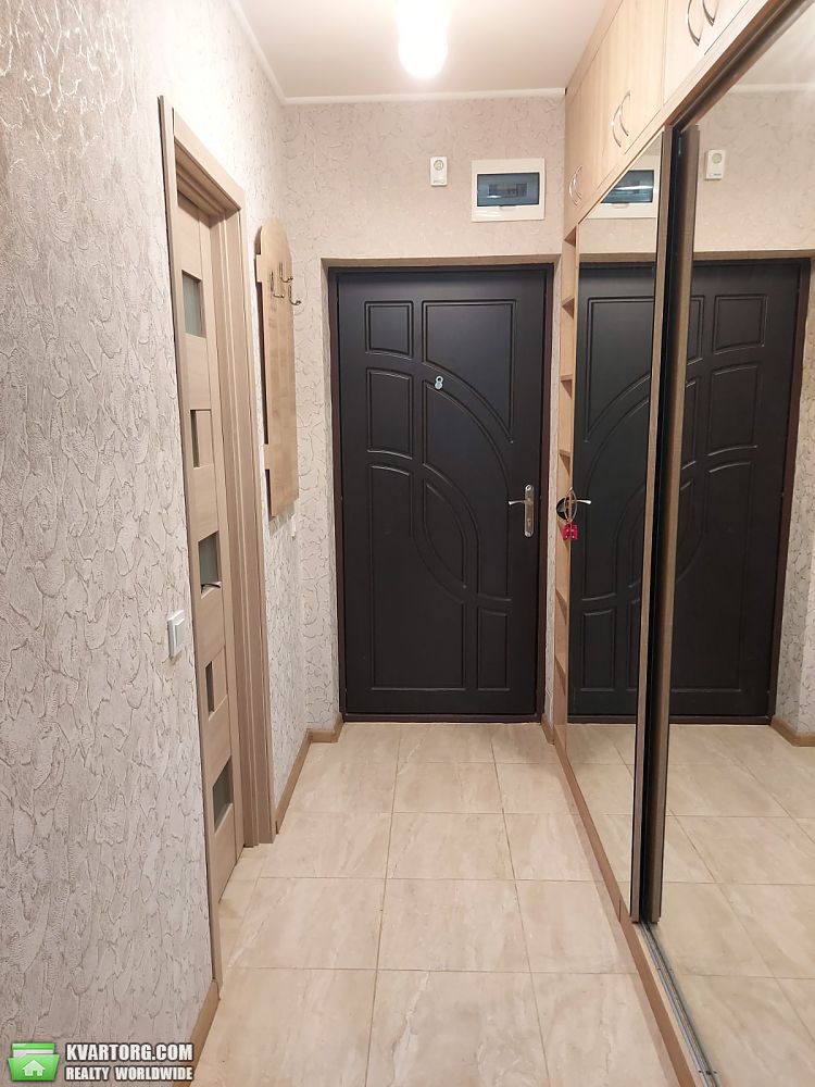 Rent out 1-room apartment. Киевская обл., Гетьманская — photo 1
