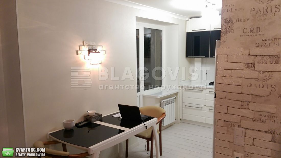 Sell 3-room apartment. Киев,  Соловцова Николая — photo 3