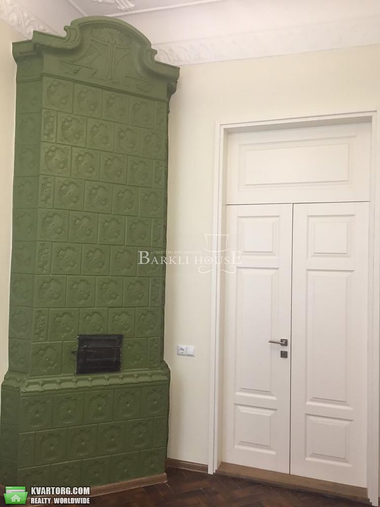 Rent out 4-room apartment. Киев,  Кравченко — photo 7