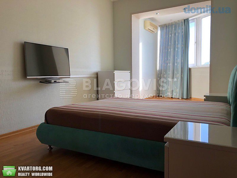 Sell 2-room apartment. Киев,  Срибнокильская — photo 2