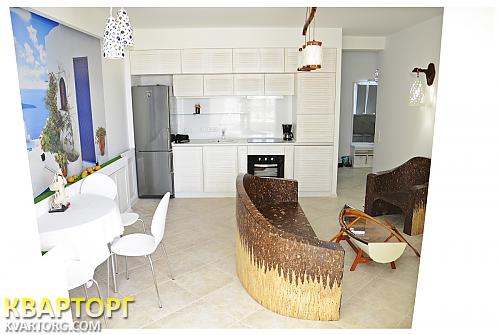 Rent out 3-room apartment. Одесса, Кленовая — photo 1