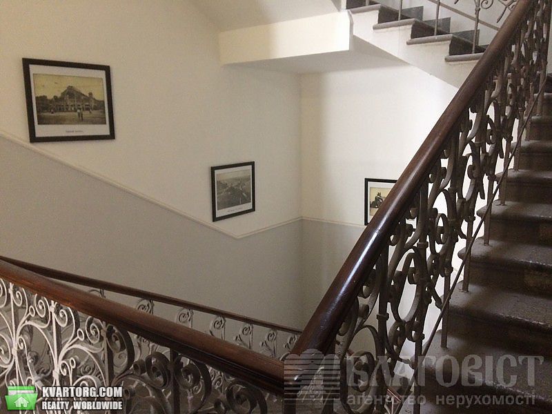 Sell 3-room apartment. Киев,  Большая Житомирская — photo 9