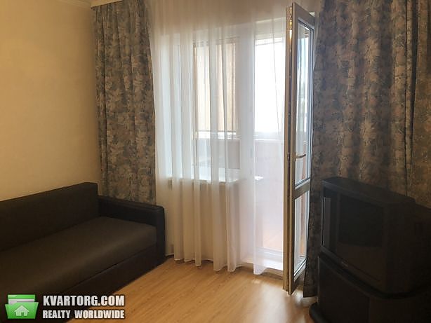 Rent out 2-room apartment. Киев,  Мишуги — photo 9