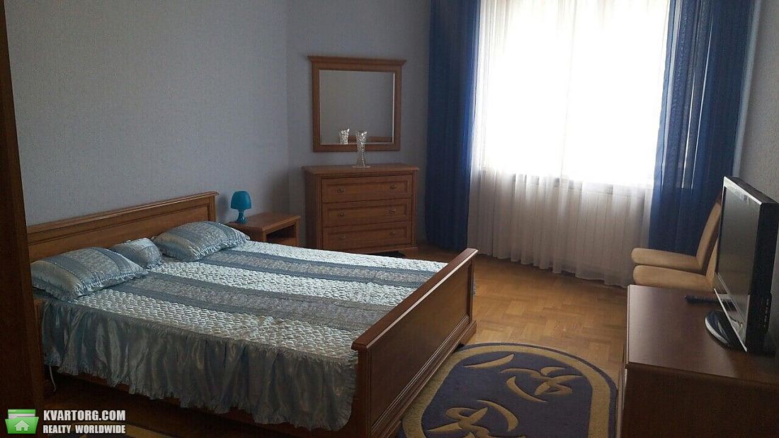 Rent out 4-room apartment. Киев,  Героев Сталинграда пр — photo 2