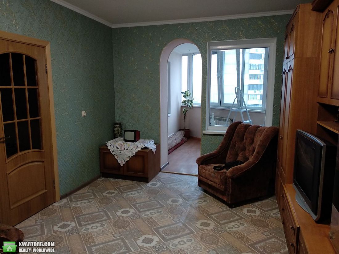 Rent out 3-room apartment. Киев,  Градинская — photo 2
