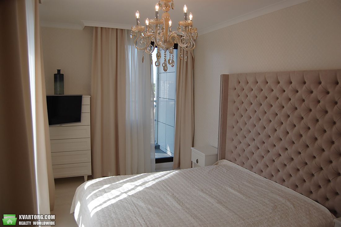 Sell 1-room apartment. Киев,  пр-т Голосеевский — photo 1