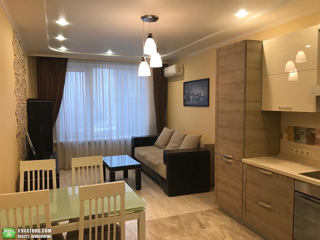 Rent out 2-room apartment. Киев,  Златоустовская — photo 2