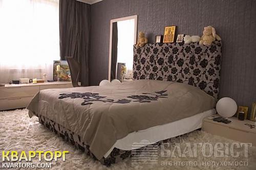 Sell 2-room apartment. Киев,  40-летия Октября просп — photo 2