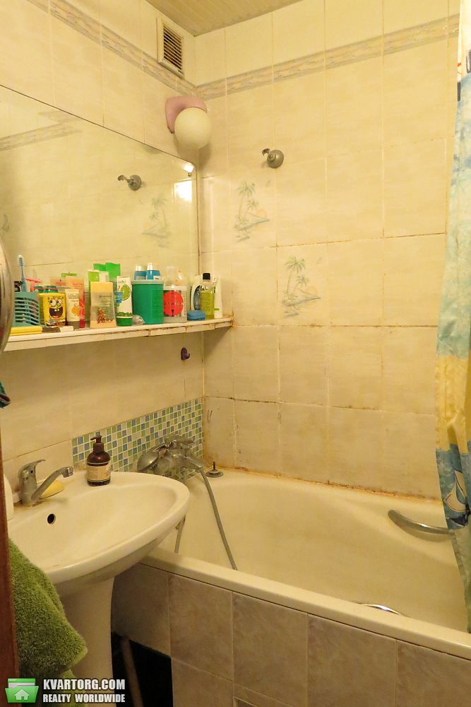 Sell 3-room apartment. Киев,  Ревуцкого — photo 10
